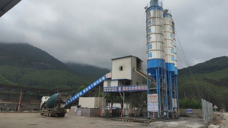 攪拌站冷水機工程安裝案例